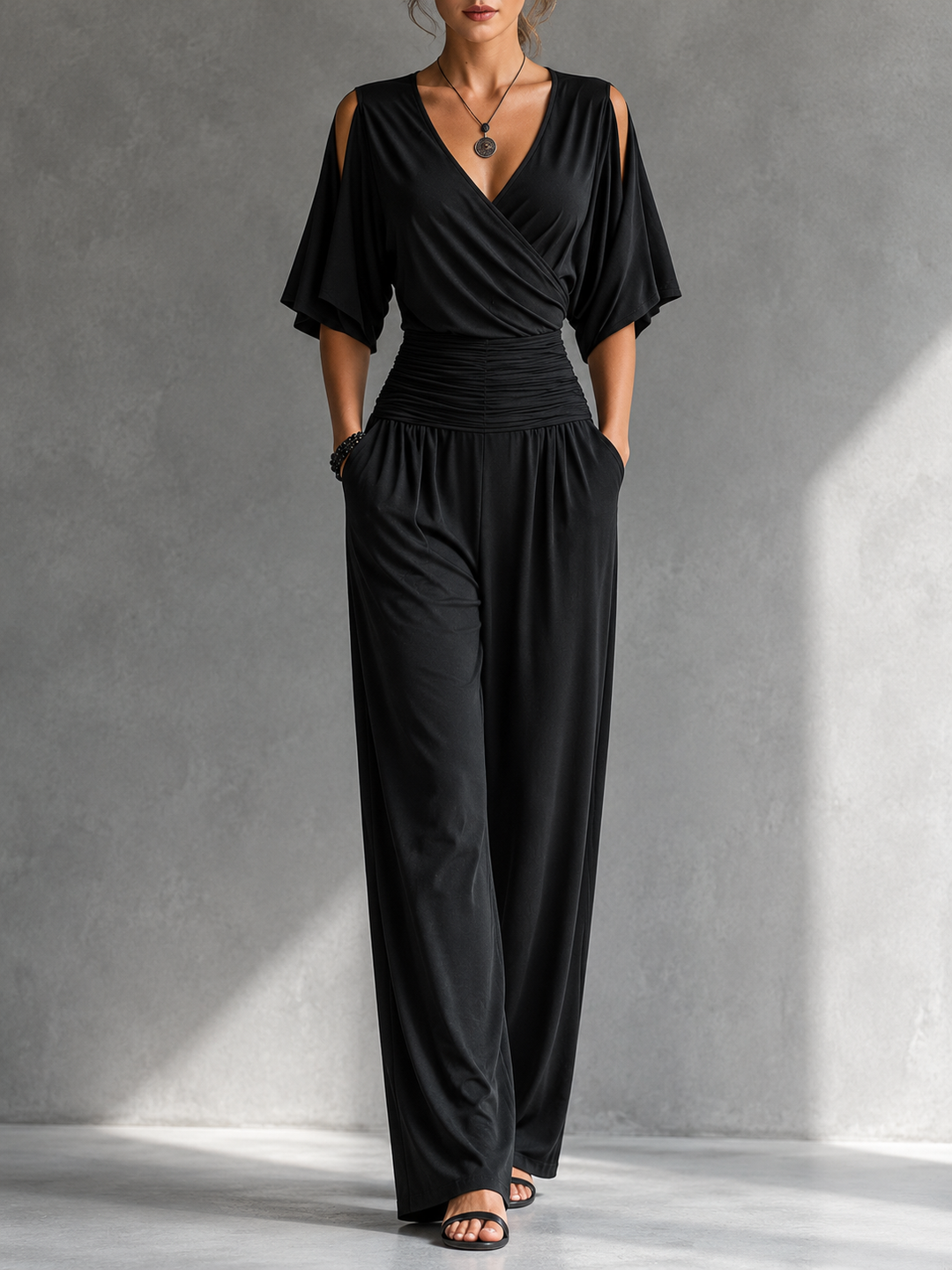 Completo Con Top Incrociato E Pantaloni Larghi Da Donna