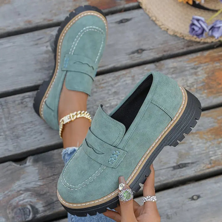 Mocassini Con Plateau Stile College Da Donna