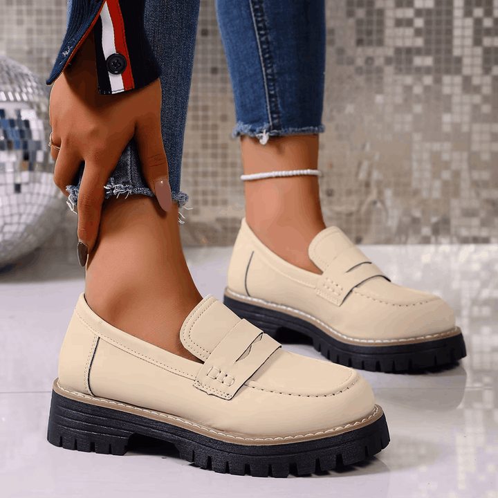 Mocassini Con Plateau Stile College Da Donna
