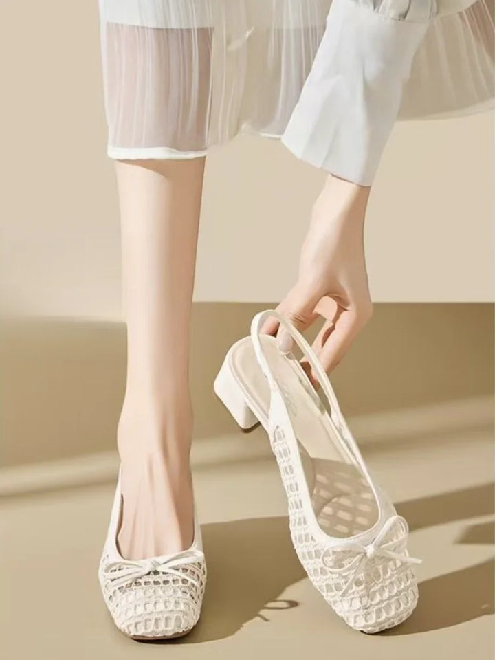 Scarpe Mary Jane Traforate con Tacco Medio e Fiocco da Donna